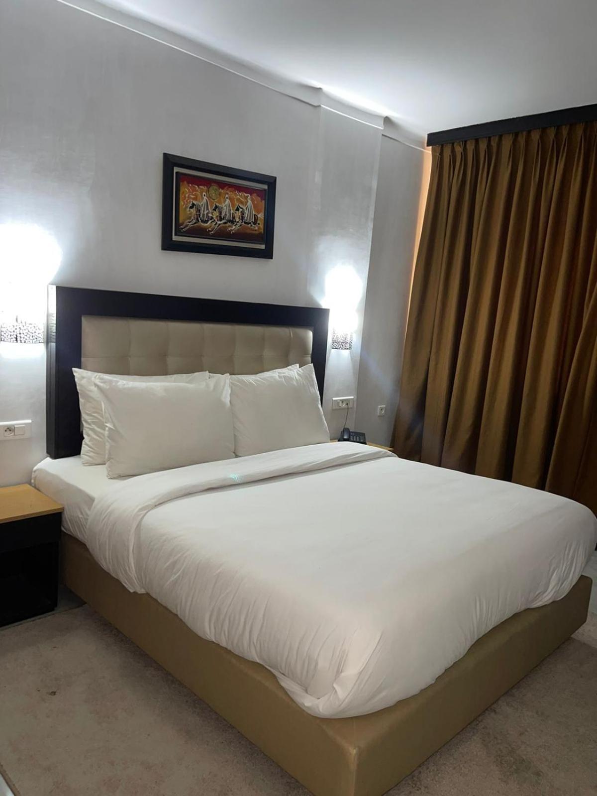 Al Akhawayn Hotel Oujda Kamer foto