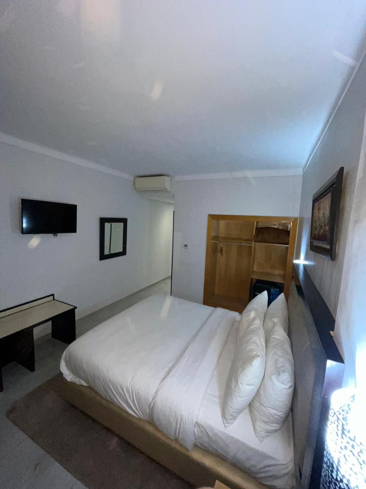 Al Akhawayn Hotel Oujda Kamer foto