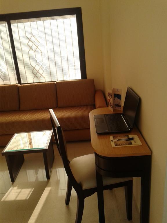 Al Akhawayn Hotel Oujda Buitenkant foto